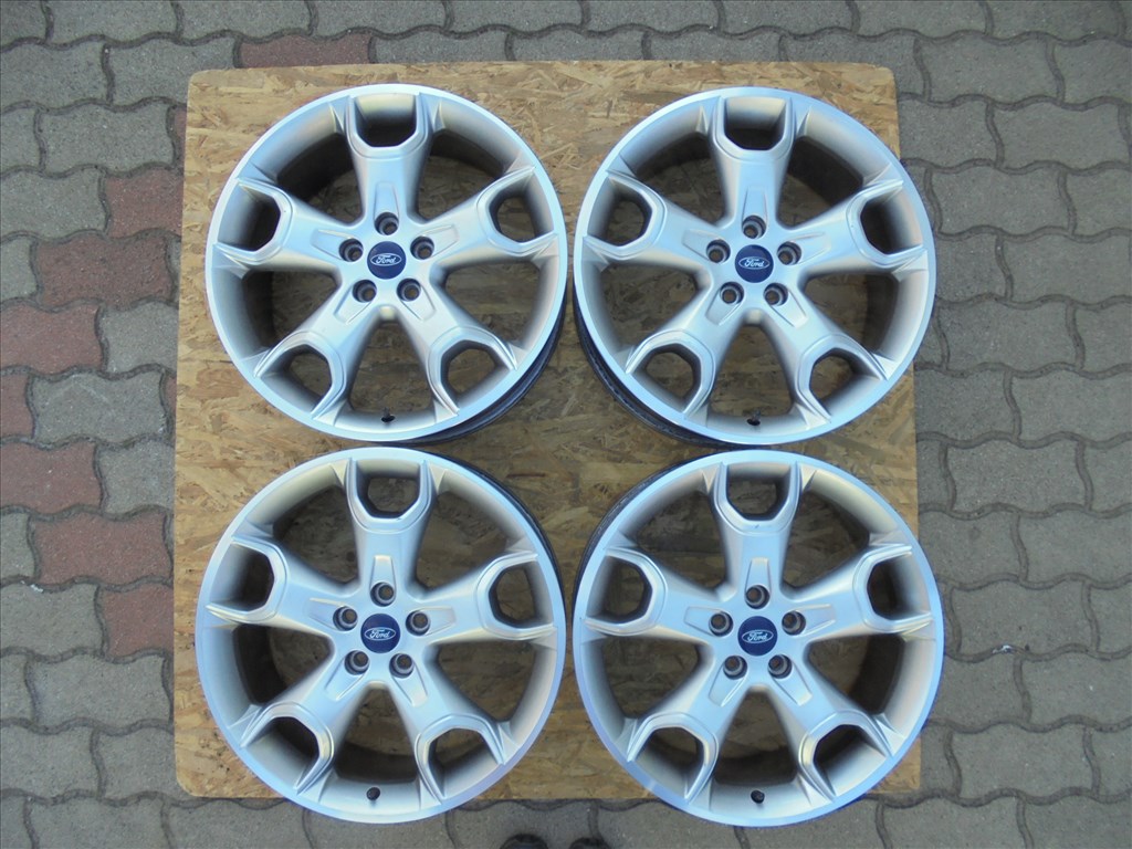  19-es 5 x 108-as Gyári Ford alufelni jó állapotban eladó 1. kép