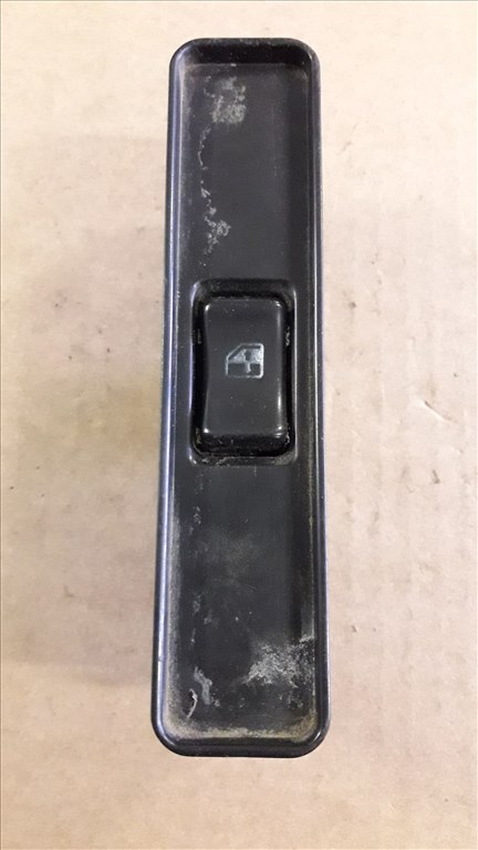 Suzuki Vitara Jobb Elsõ Ablakemelõ Kapcsoló 1. kép