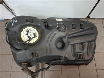 Honda CR-V  üzemanyag tank (üzemanyagtartály) 17495T1V