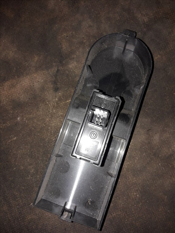 Opel Astra H Jobb Elsõ Ablakemelõ Kapcsoló 13228709 2. kép