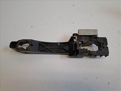 Nissan Qashqai (J10) bal első kilincsfészek