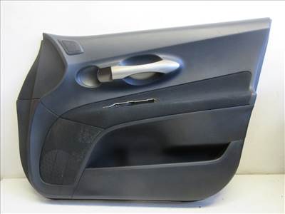 Toyota Auris 5 ajtós jobb első ajtókárpit