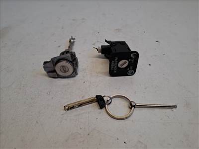 Toyota prius (XW30) zárgarnitúra motorvezérlő nélkül