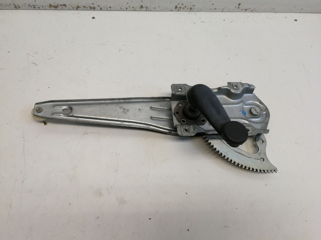 Toyota Yaris (XP10) bal hátsó Ablakemelõ szerkezet mechanikus 1. kép