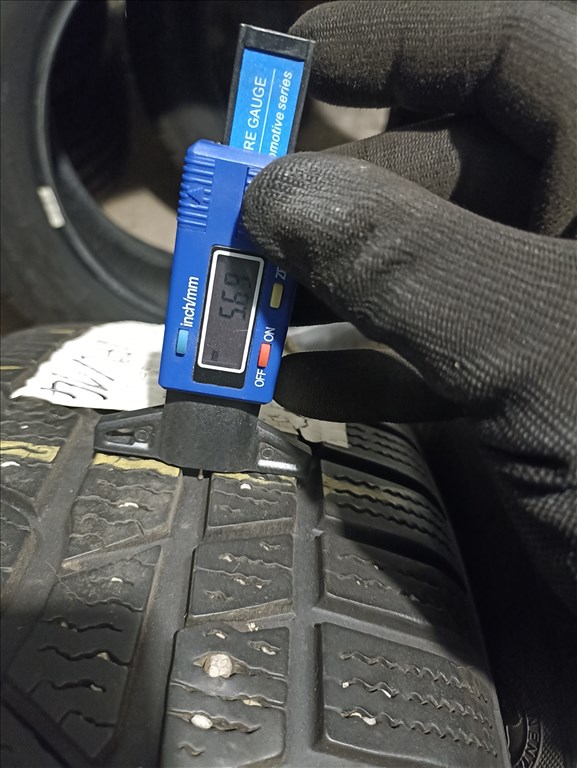  215/6016" használt Continental téli gumi gumi 5. kép