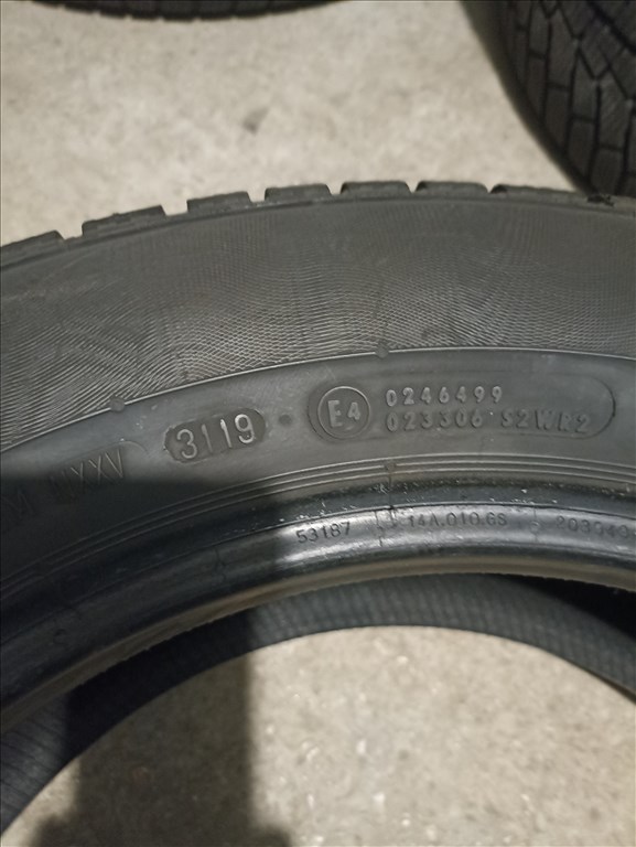  215/6016" használt Continental téli gumi gumi 8. kép
