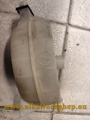 Opel Vivaro tágulási tartály 