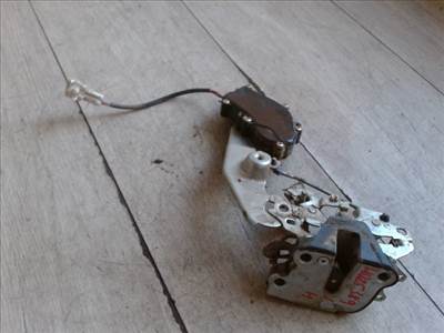 SUZUKI SWIFT 96-05 Jobb hátsó ajtó zárszerkezet központi záras