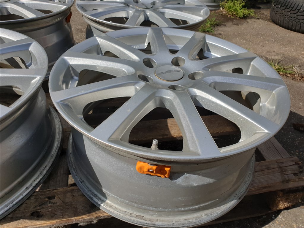 17" 5x112 Mercedes W205 + szenzor 5. kép