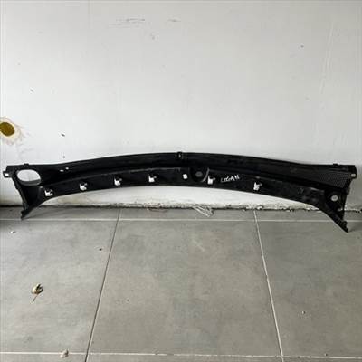 Dacia Logan II, Dacia Sandero II szélvédő alatti műanyag burkolat/levélrács 668113292r