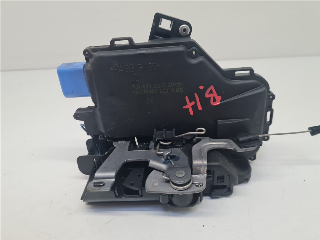 Volkswagen Golf VI kombi bal hátsó ajtózár (25314) 7l083915d 1. kép