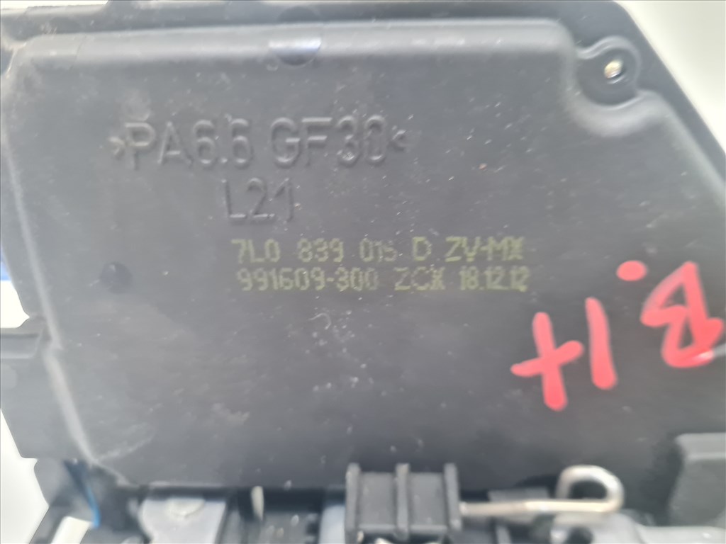 Volkswagen Golf VI kombi bal hátsó ajtózár (25314) 7l083915d 2. kép