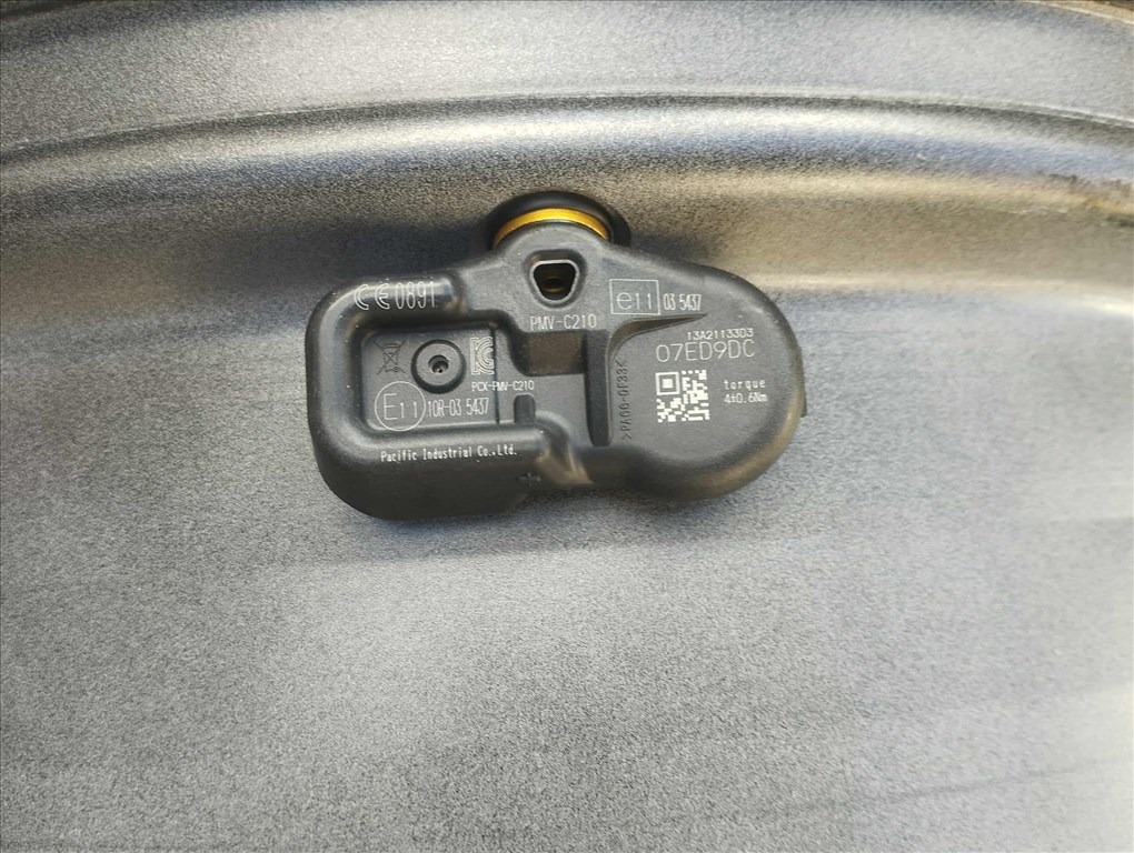 5x114,3 18 Lexus Toyota gyári alufelni r18 " TPMS 9. kép