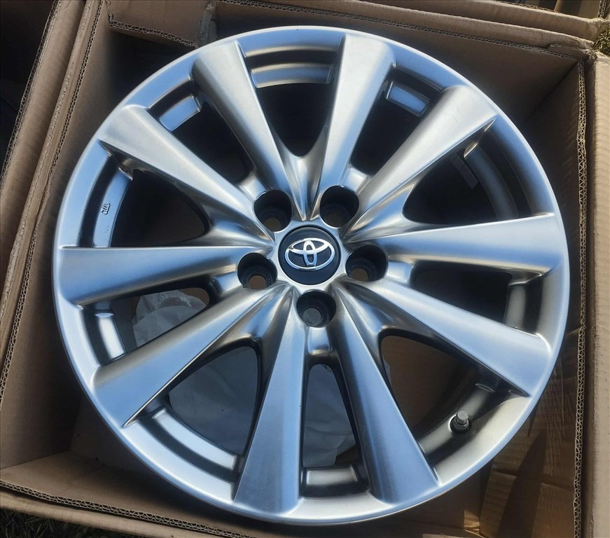 5x114,3 18 Lexus Toyota gyári alufelni r18 " TPMS 4. kép