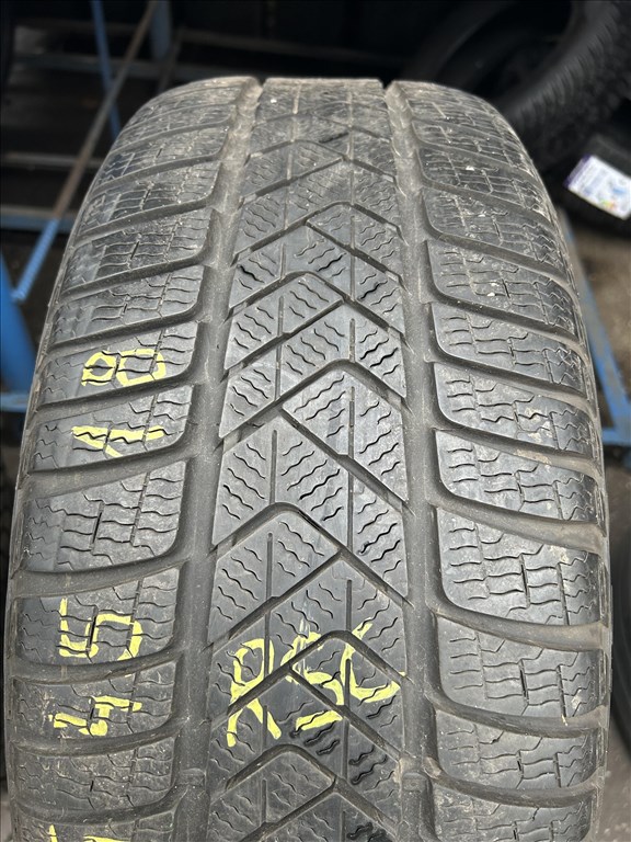 2db 245/45×18″ Pirelli RSC téli gumiabroncs. (3751691) 2. kép