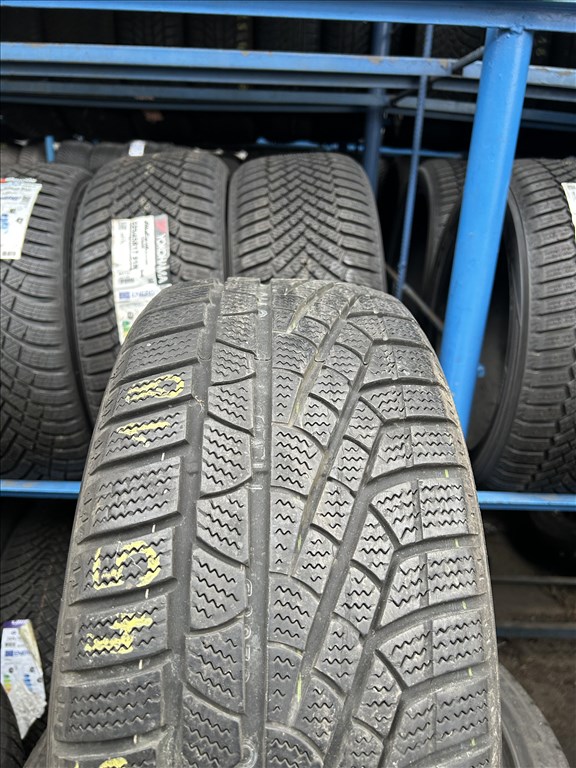 4db 225/45×18″ Pirelli téli gumiabroncs. (3751742) 2. kép