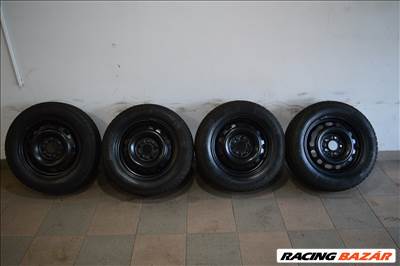  5x114.3 lyukosztású 15"lemezfelni, 195/65 újszerű Continental téli gumi 