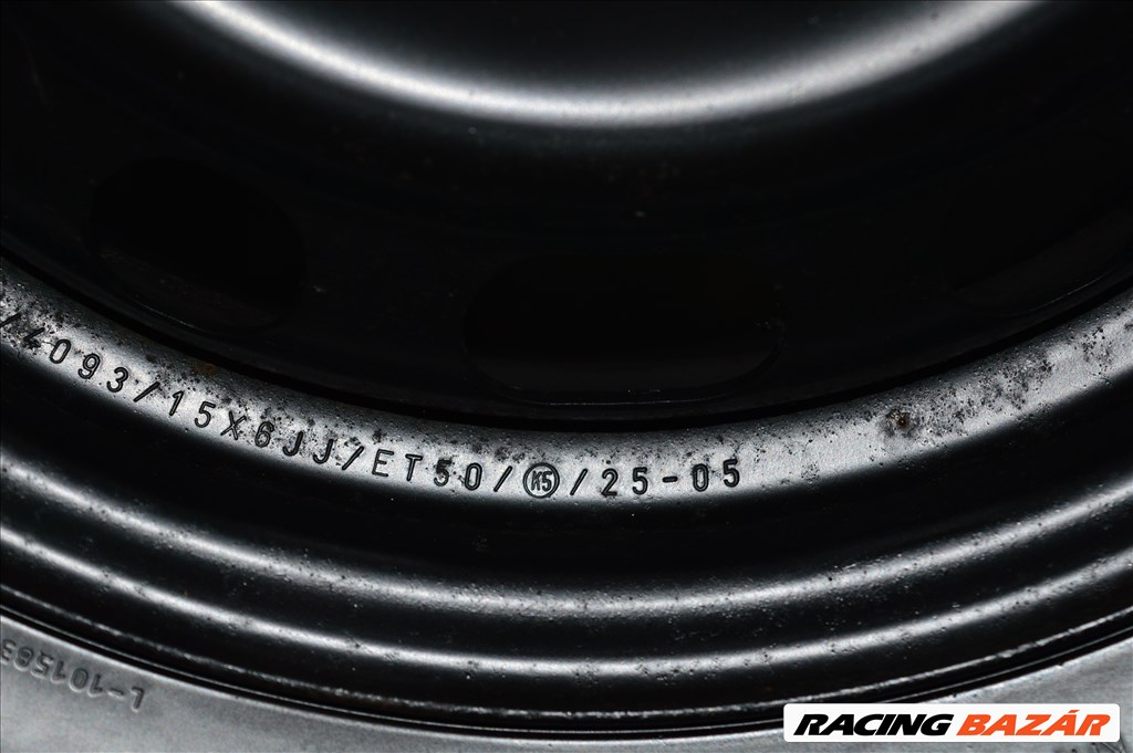  5x114.3 lyukosztású 15"lemezfelni, 195/65 újszerű Continental téli gumi  4. kép