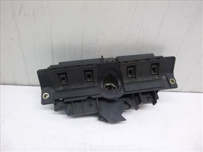 Audi A6 4 ajtós (C5 4B) csomagtérajtó kilincs