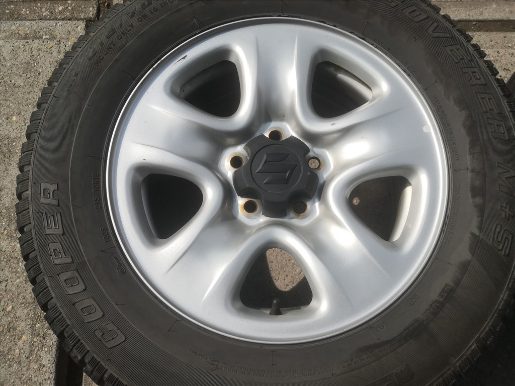 Suzuki Vitara Toyota Rav4 16-os acélfelnik 5x114.3 1. kép