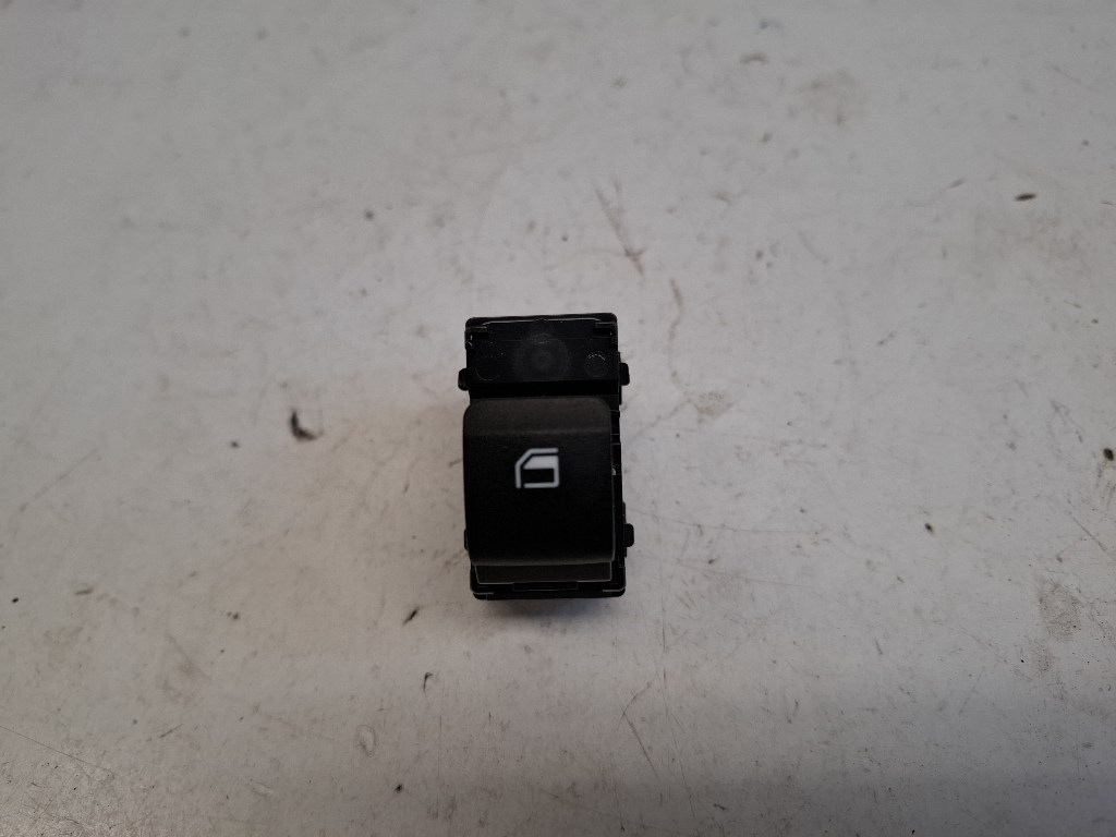 Hyundai I 20 (BC3/BI3) jobb hátsó ablakemelõ kapcsoló 93581Q0000 1. kép