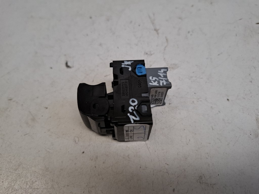 Hyundai I 20 (BC3/BI3) jobb hátsó ablakemelõ kapcsoló 93581Q0000 2. kép