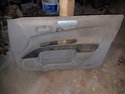 Mitsubishi L200 06-14 Jobb Első Ajtókárpit