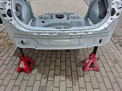 Kia X Ceed (CD) hátfal