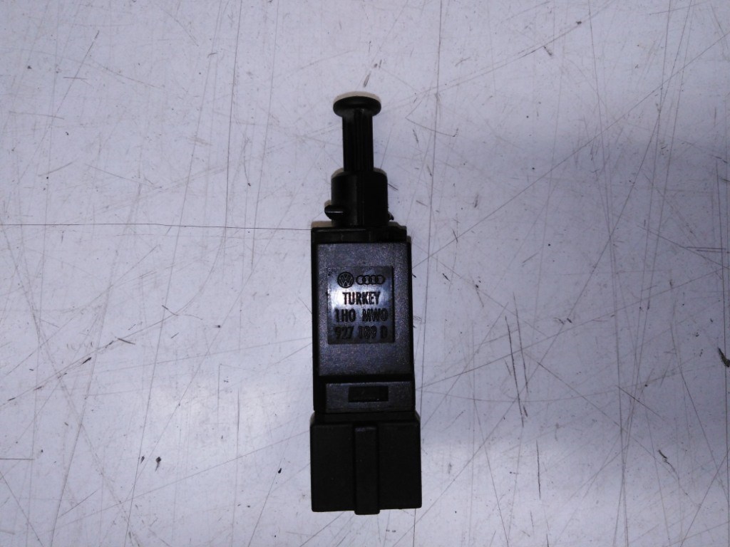 Seat Toledo (1M) féklámpa kapcsoló 1H0927189D 1. kép