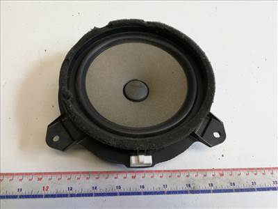 Toyota Prius Plus bal hátsó hangszóró 8616052330