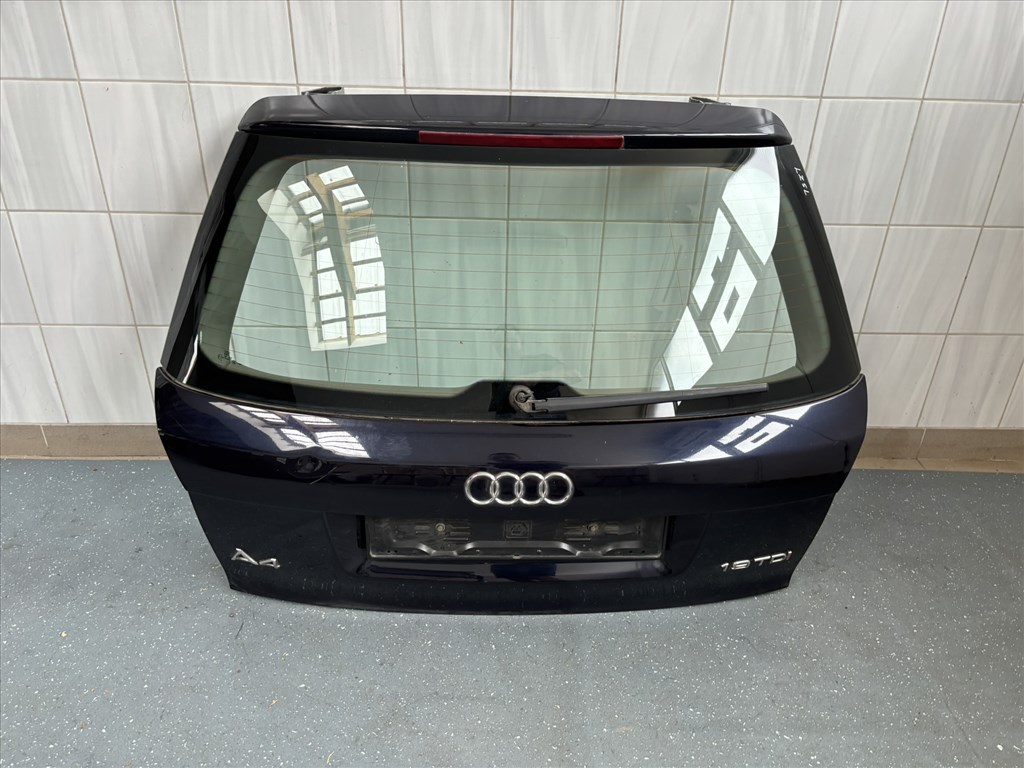Audi A4 (B6/B7) B6/B7 csomagtér ajtó (kombi) A4 B6 1. kép