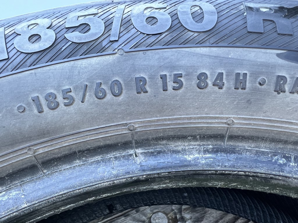 185/60 R15 Barum Brillantis 2 nyári gumi 5,5-6mm 5. kép