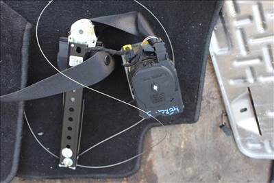 Mercedes S 320 W220 első biztonsági öv