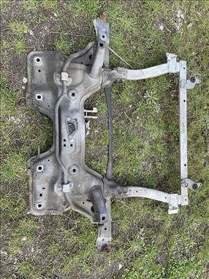 Opel Corsa E bölcső 