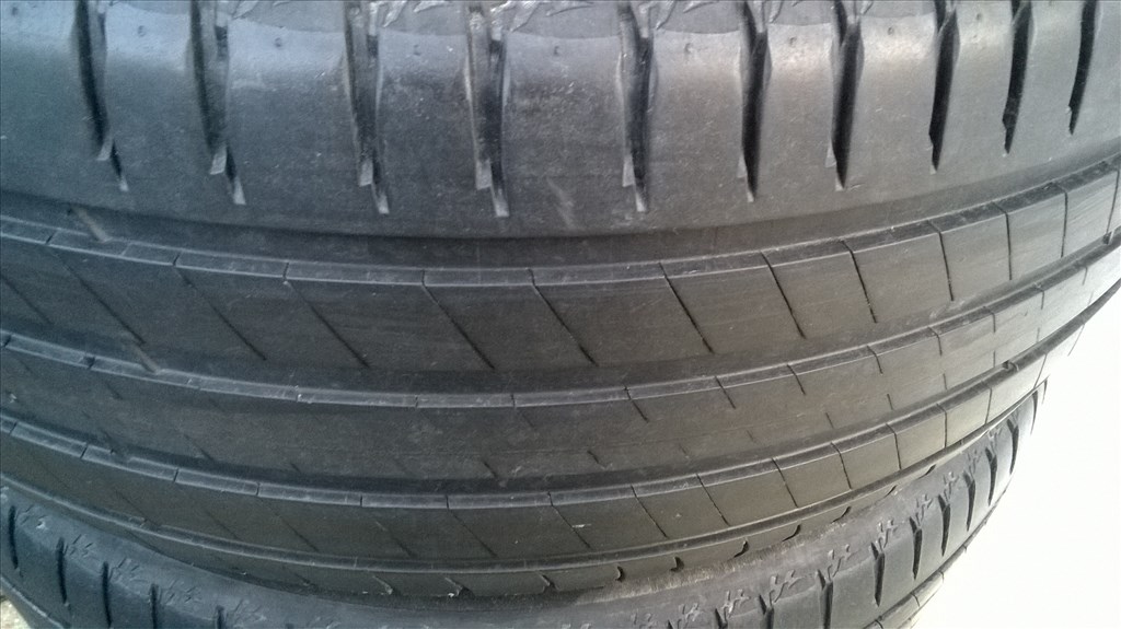Eladó 4db 19-es 5x112-es Mercedes ML alufelni 265/50R19 Michelin nyári gumival 4. kép