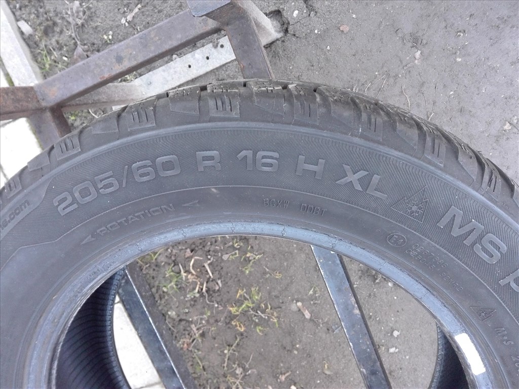 205/60R16 Uniroyal téli gumi 2db 205/60 r16 6. kép