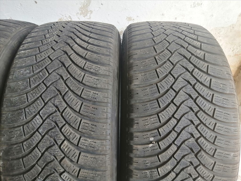  4db 255/4020" használt Falken téli gumi 255/40R20 20 255/40 R20 Audi A6 Q5 Q7 Tesla 12. kép