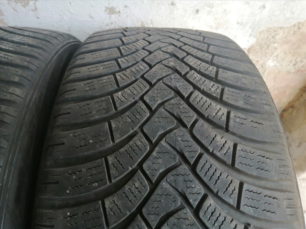  4db 255/4020" használt Falken téli gumi 255/40R20 20 255/40 R20 Audi A6 Q5 Q7 Tesla 14. kép