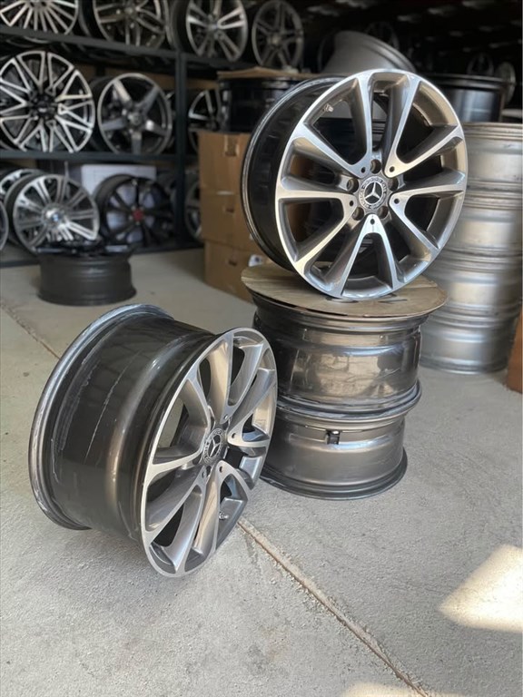 Mercedes W213 gyári 18” alufelni 2. kép