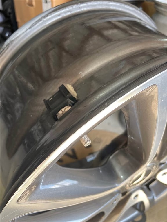 Mercedes W213 gyári 18” alufelni 5. kép