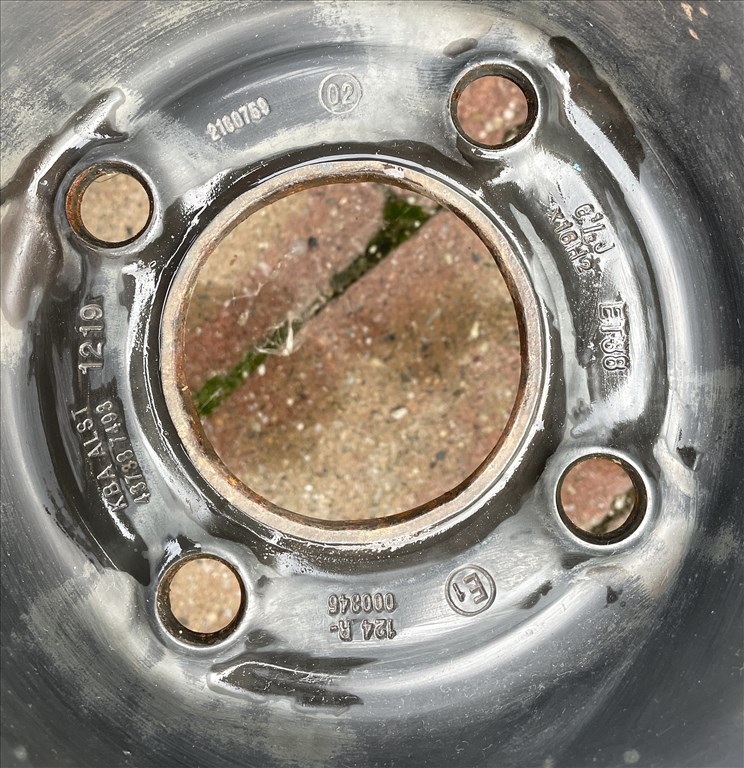  4x108 lyukosztású 6,5JJ 16" használt (gyári felni) lemezfelni 2. kép