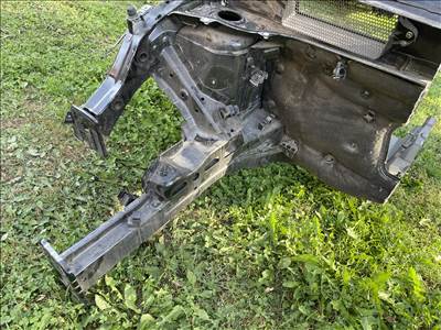 Opel Corsa E jobb első negyed, váz nyúlvány kaszni