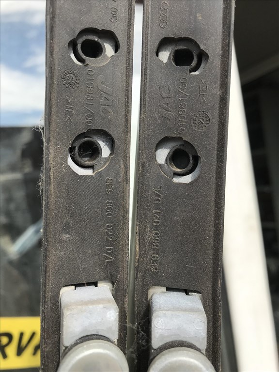 Audi A4 (B6/B7) AVANT * tetősín pár 2. kép