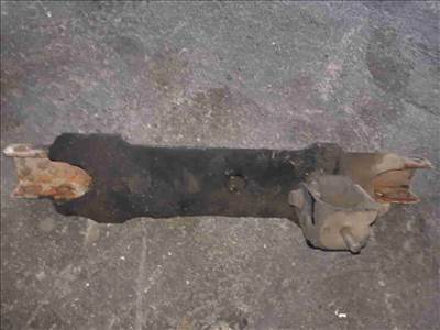 Mitsubishi L200 98-05 Differenciálmû Tartó Konzol