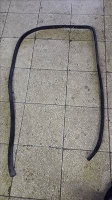 Opel Frontera A Bal Első Ajtó Gumikéder