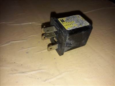 Opel Frontera A Relé