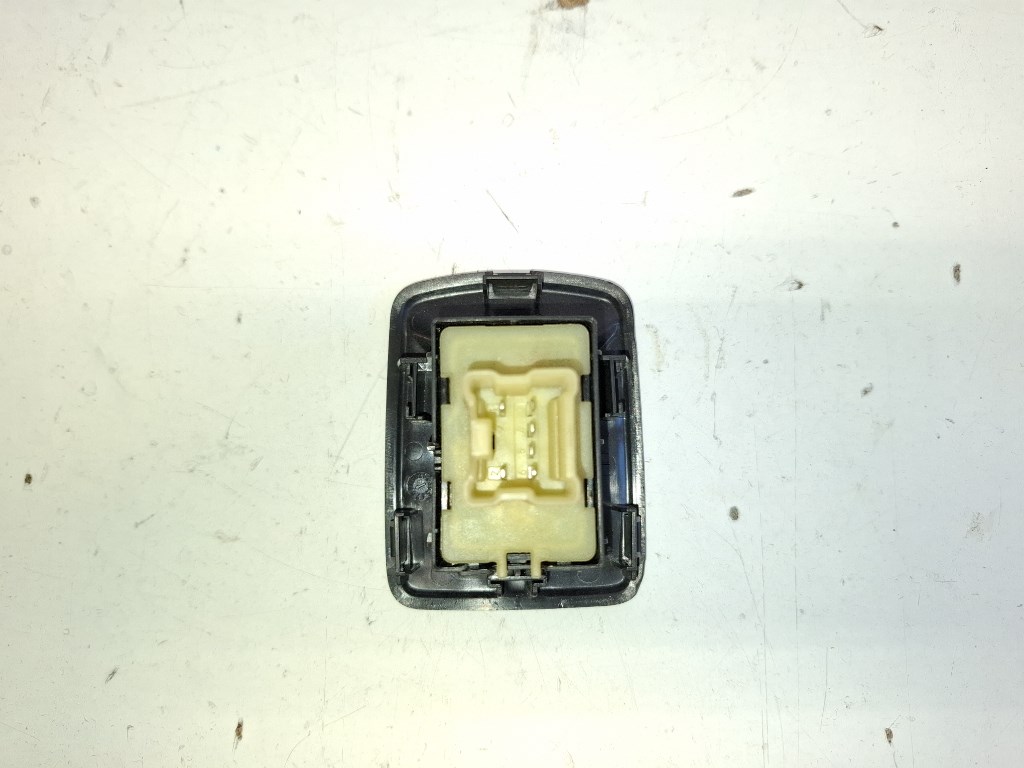 Dacia Lodgy jobb elsõ ablakemelõ kapcsoló 3. kép