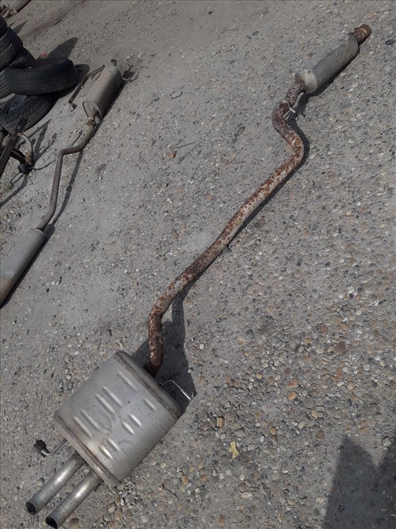 Volkswagen Passat B6 Kipufogó 3C0 253 611 C 4. kép