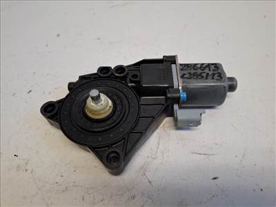 Hyundai IX20 jobb első ablakemelő motor 824601P000 0130822581