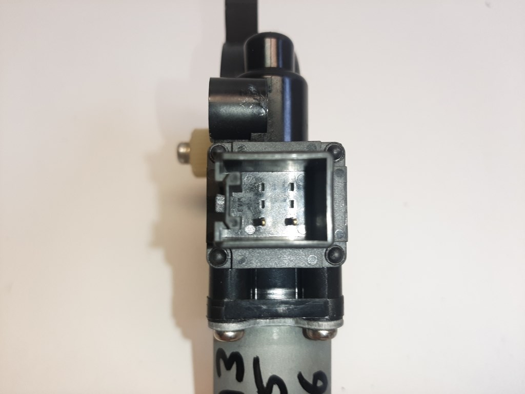 Mazda 3 (BL) bal hátsó ablakemelõ motor D01G5958X 4. kép